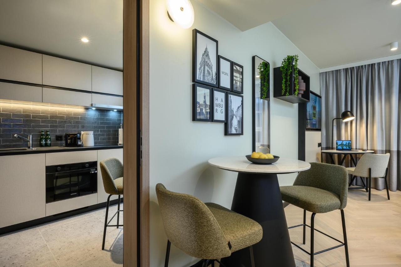 Master Altona Apartment Hamburg Bagian luar foto